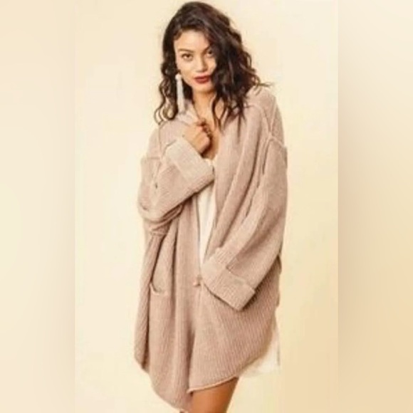 ⭐️Free People Low Tide Cardigan Sweater - Picture 5 of 5